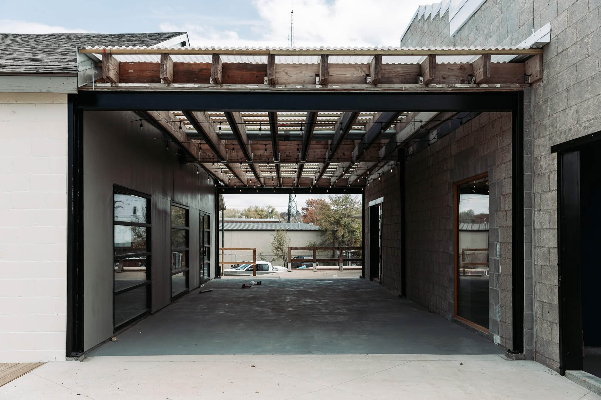 Commercial & Industrial Painting Services - Paint Innovators
